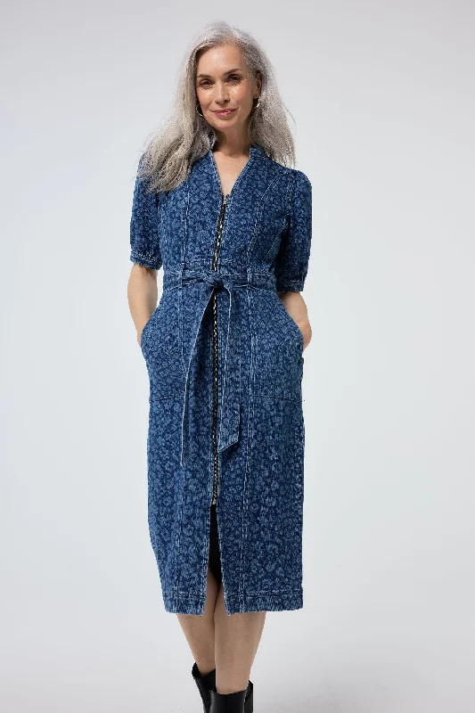 Long - Sleeve Women Dress in Velvet for a Luxurious Winter LookAuthentic Indigo Leopard Zip Detail Denim Dress