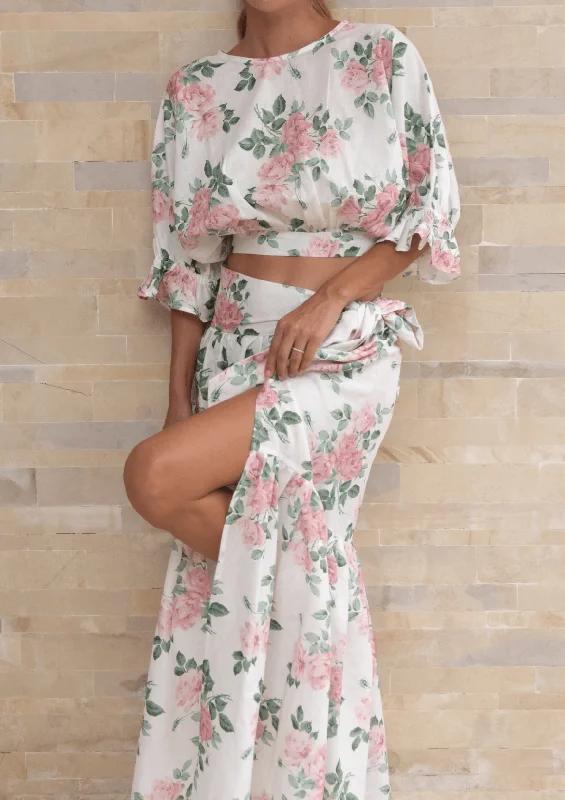 Empire Waist Women Dress to Accentuate the Bust and Conceal the WaistStill The One Set - Liberty Pink Floral