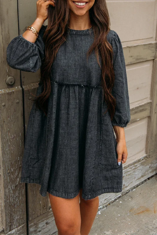 Shift Women Dress with a Simple and Classic Design for Everyday WearDenim Chambray Puff Sleeve Dress