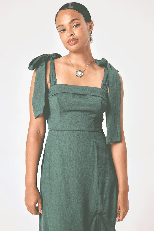 Plus Size Women Dress with a Flattering A - Line Cut for Comfort and StyleForest Green Tie Shoulder Midi Dress