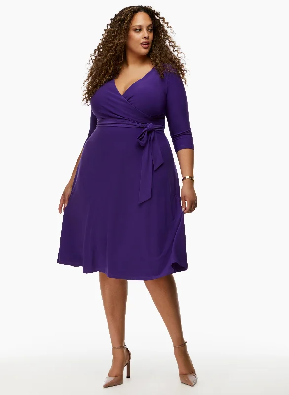 Ruffled Women Dress with Multiple Layers for a Playful and Girly StyleTie Detail Wrap Dress