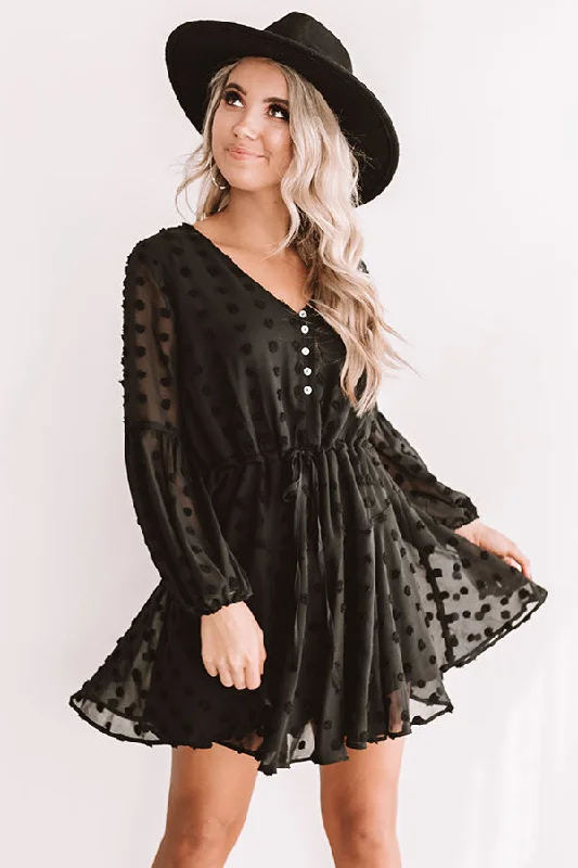 Lace - Embellished Women Dress for an Elegant and Sophisticated AppearanceDreaming Of Paris Shift Dress In Black