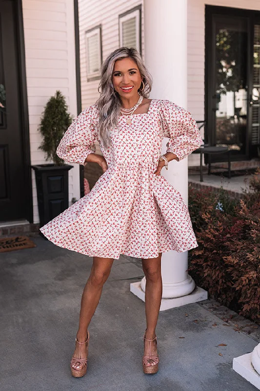 Little Black Women Dress with Sequins for a Glamorous Night OutMarket Flowers Shift Dress In Pink